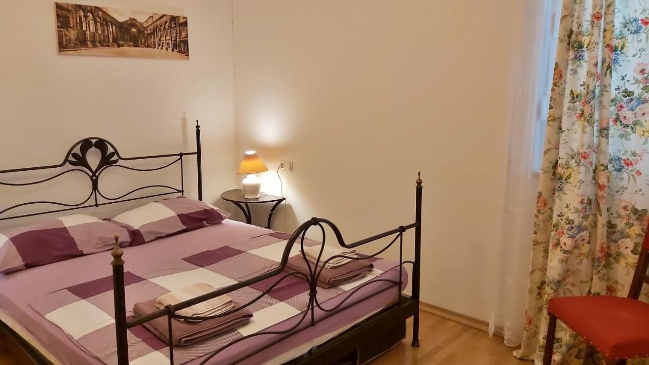 Apartment Lora Omiš Exterior foto